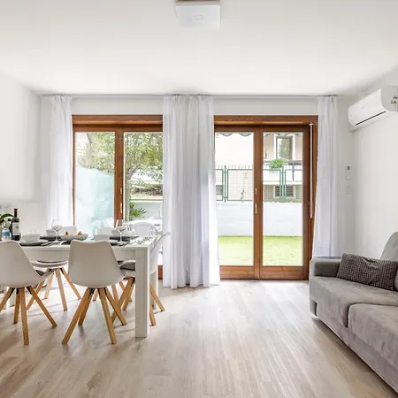 Holiday Residence With Private Garden-2